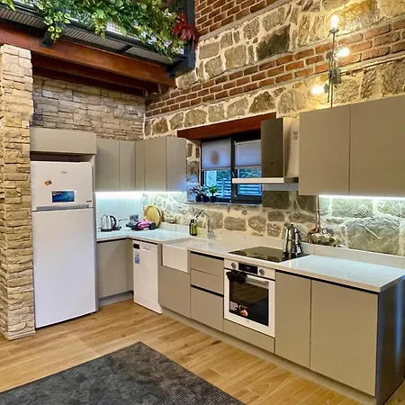Stone Sapanca