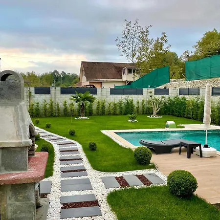 Villa Stone